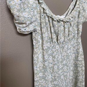 Astr the Label Floral Puff Sleeve Dress - Green and White